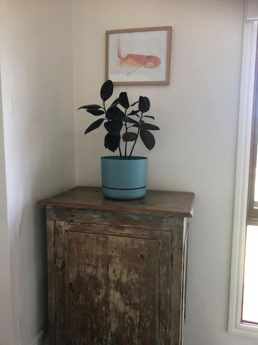 Peterborough Beach House Bagian luar foto